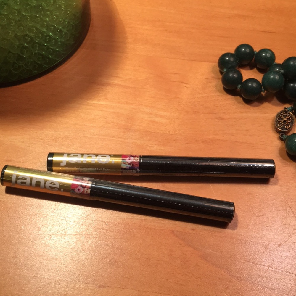 2 Jane 14 kt Gold Liquid Eyeliners NEW Waterproof